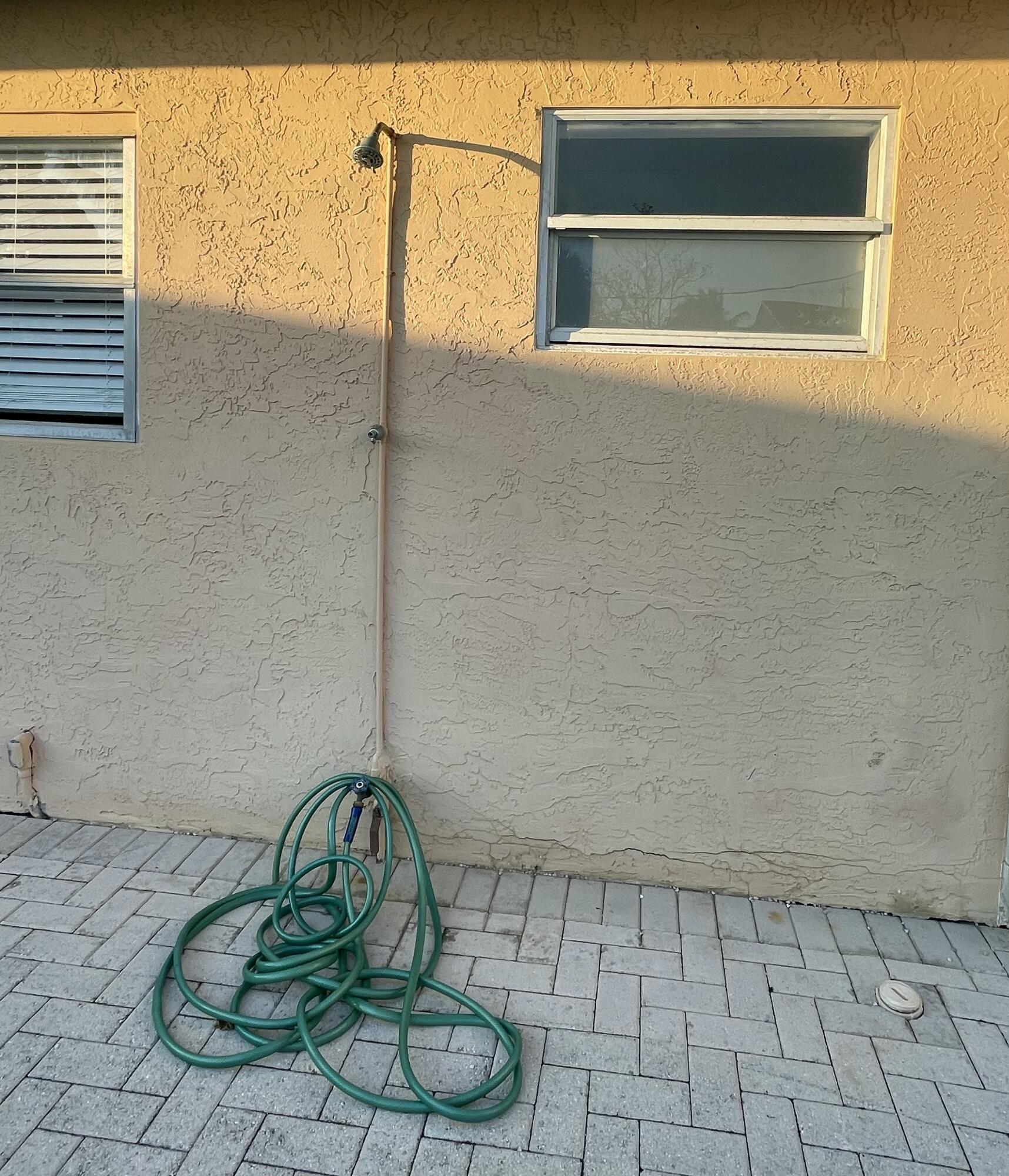 233 SE 4th Avenue