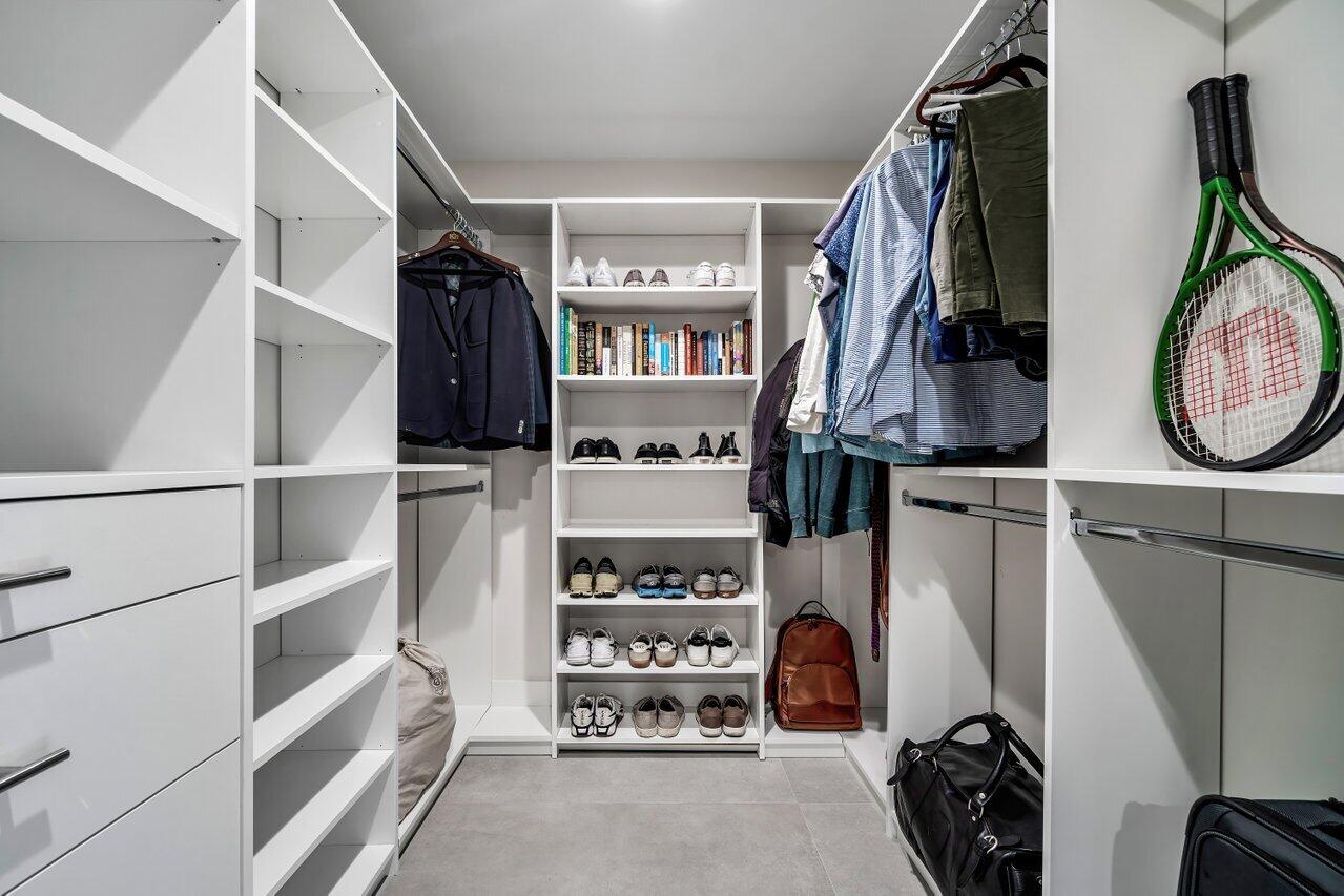 803 Foxpointe Circle