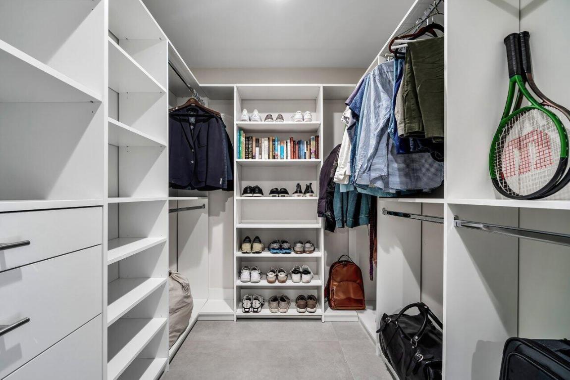 803 Foxpointe Circle