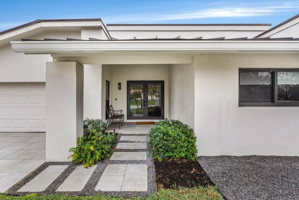 803 Foxpointe Circle