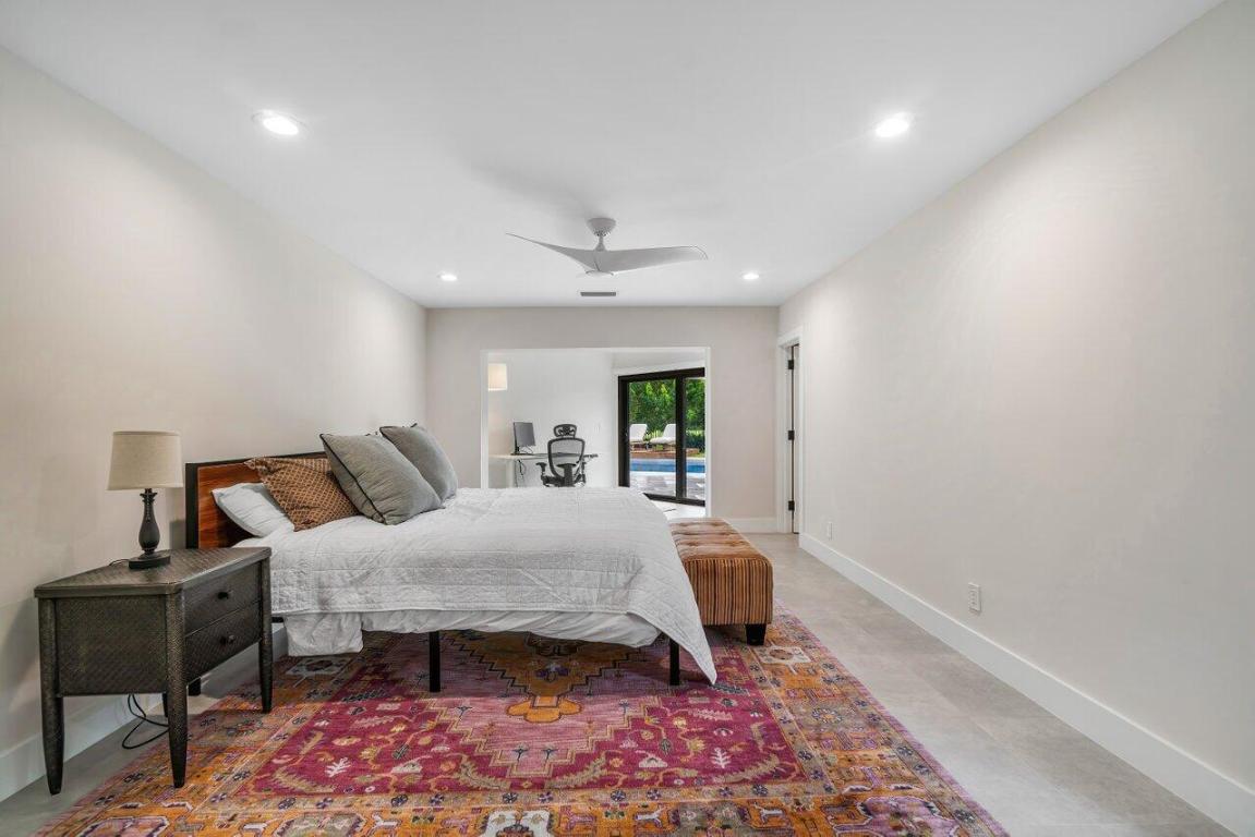 803 Foxpointe Circle