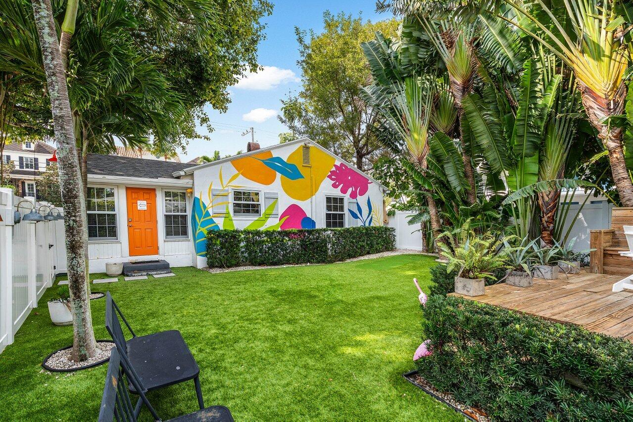 103 NE 4th Street