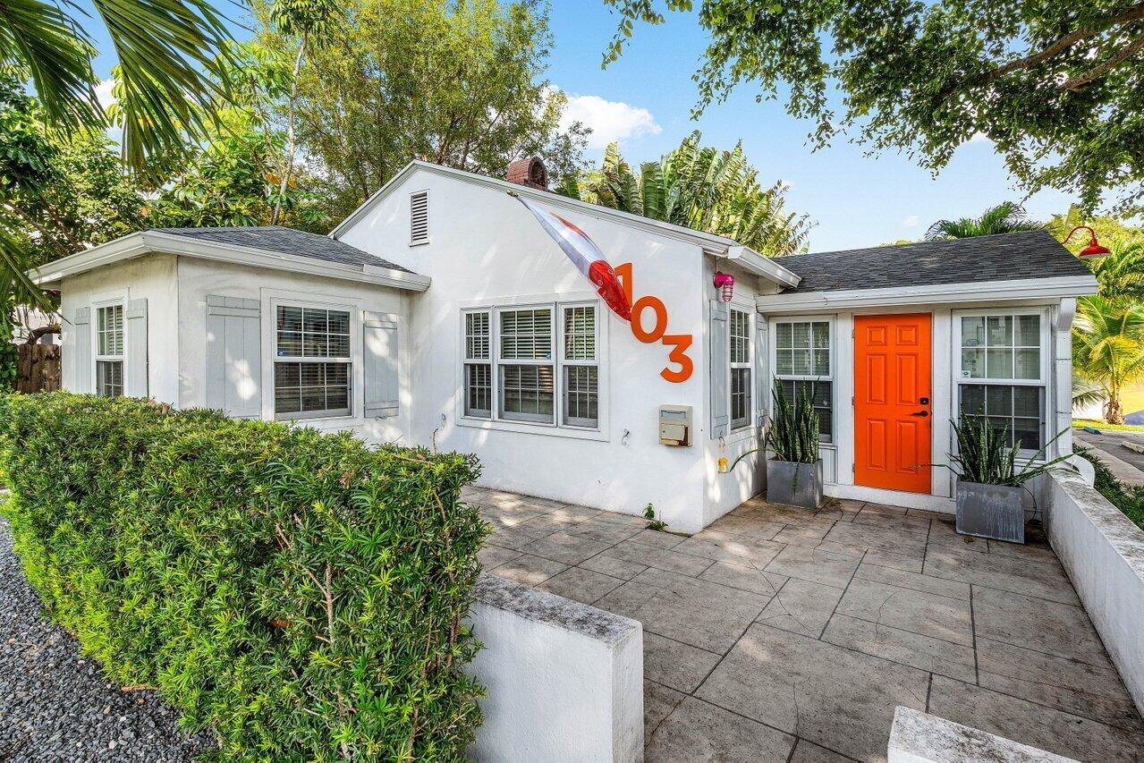 103 NE 4th Street
