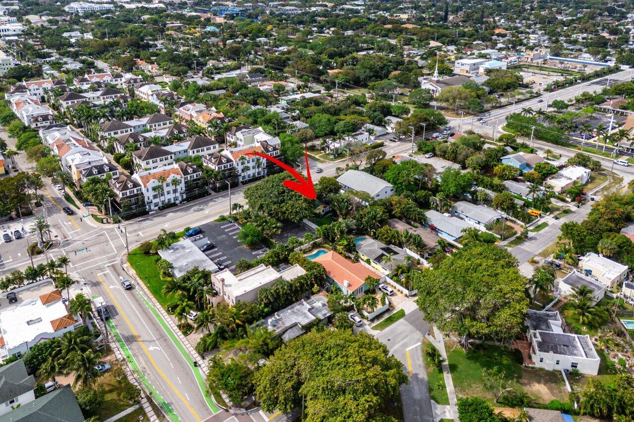103 NE 4th Street