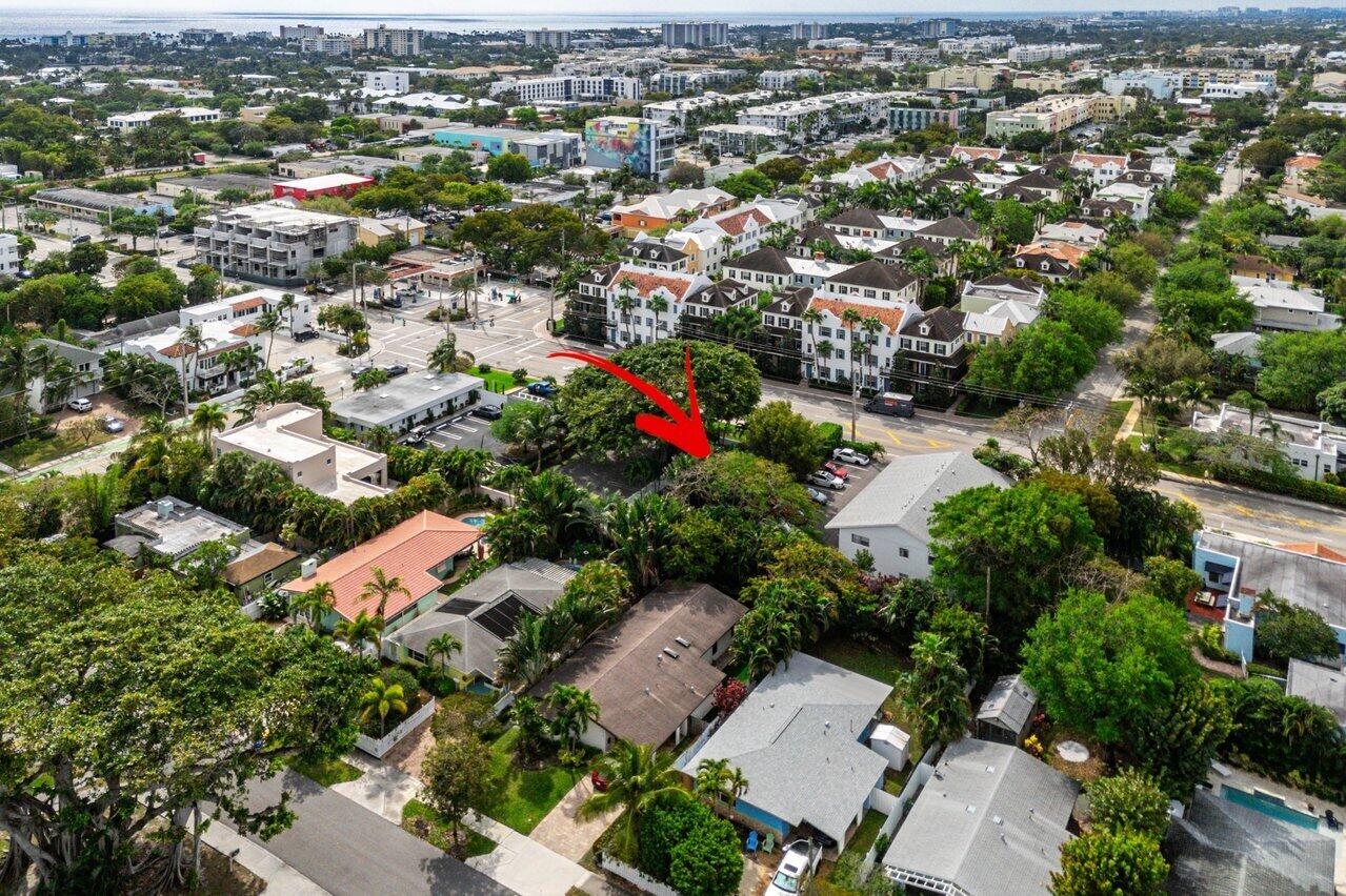 103 NE 4th Street