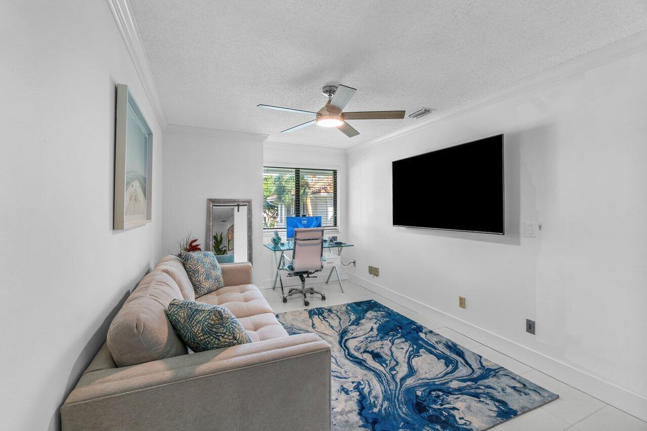 50 Pelican Pointe Drive 2050