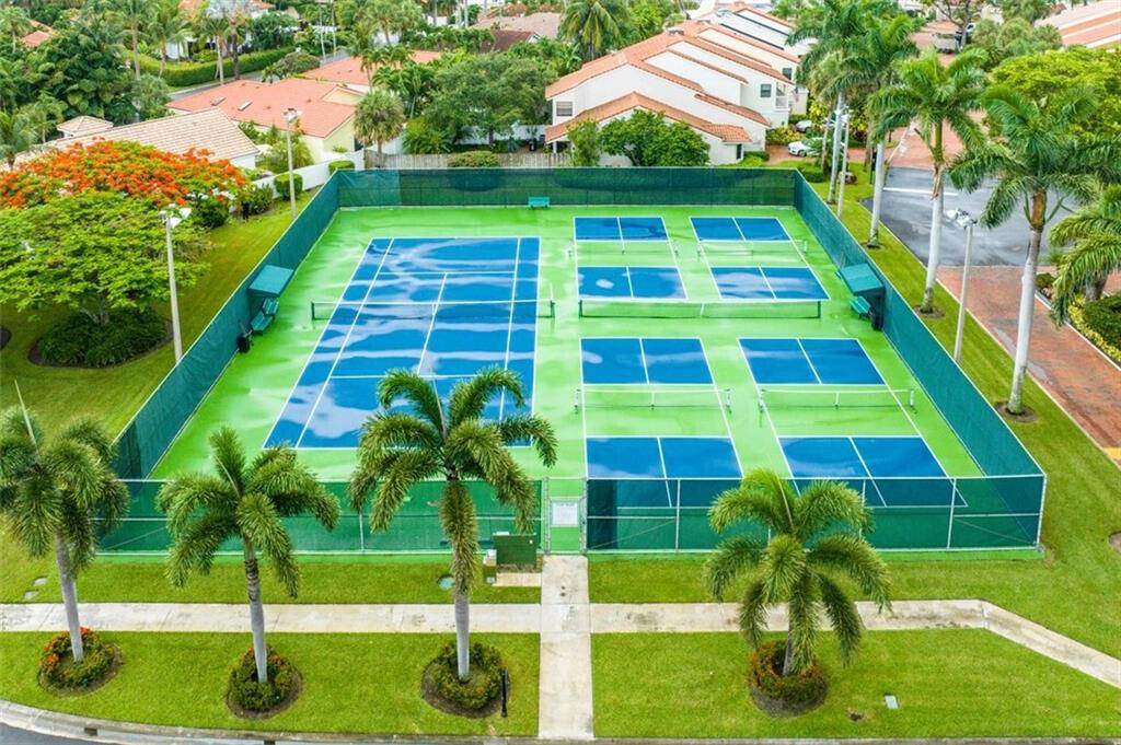 50 Pelican Pointe Drive 2050