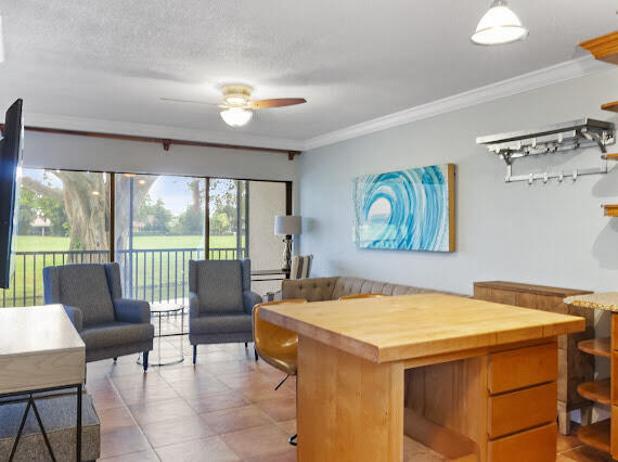 501 W Greensward Lane 101-C