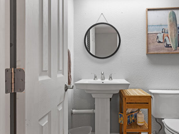 501 W Greensward Lane 101-C