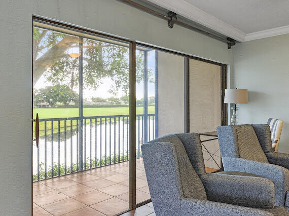 501 W Greensward Lane 101-C