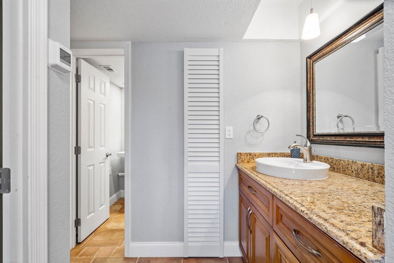 501 Greensward Lane 101-C