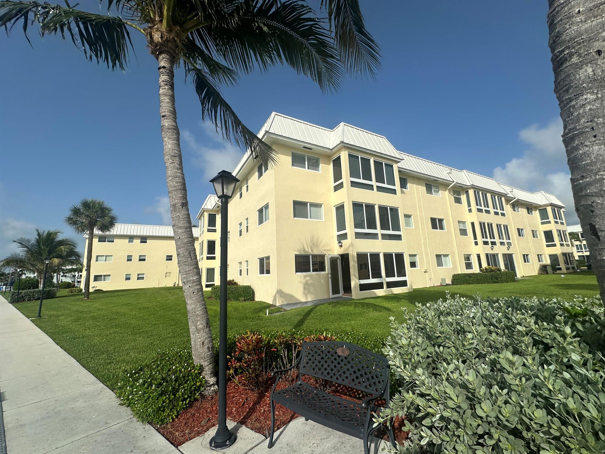 3 Colonial Club Drive 104