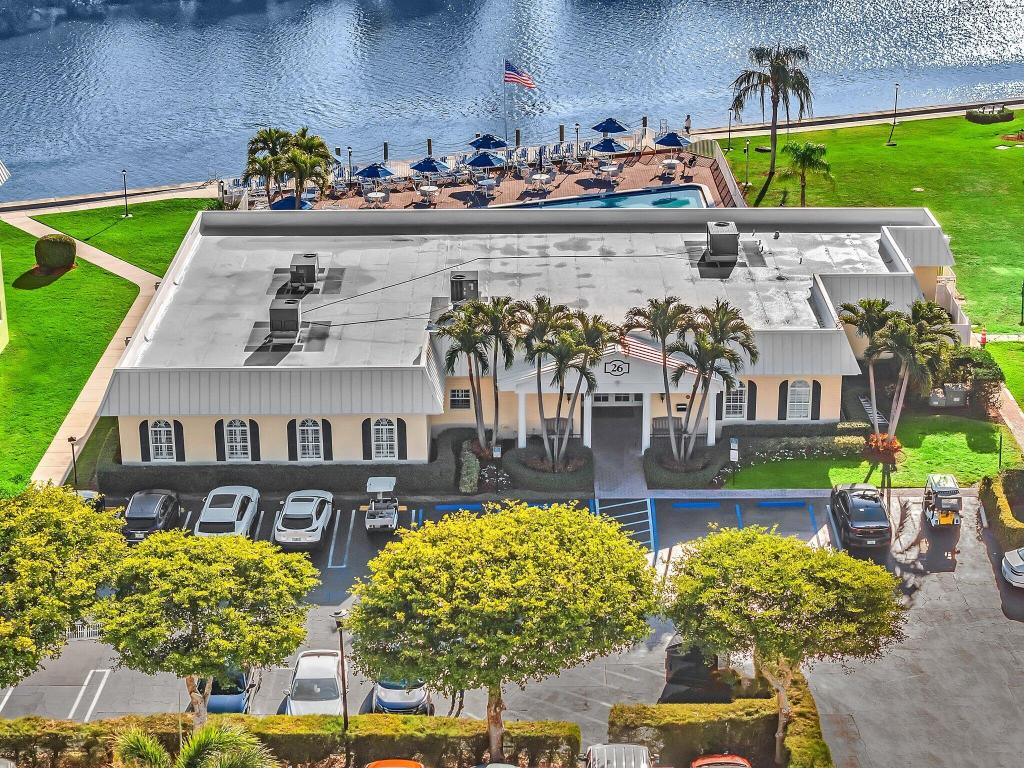 3 Colonial Club Drive 104