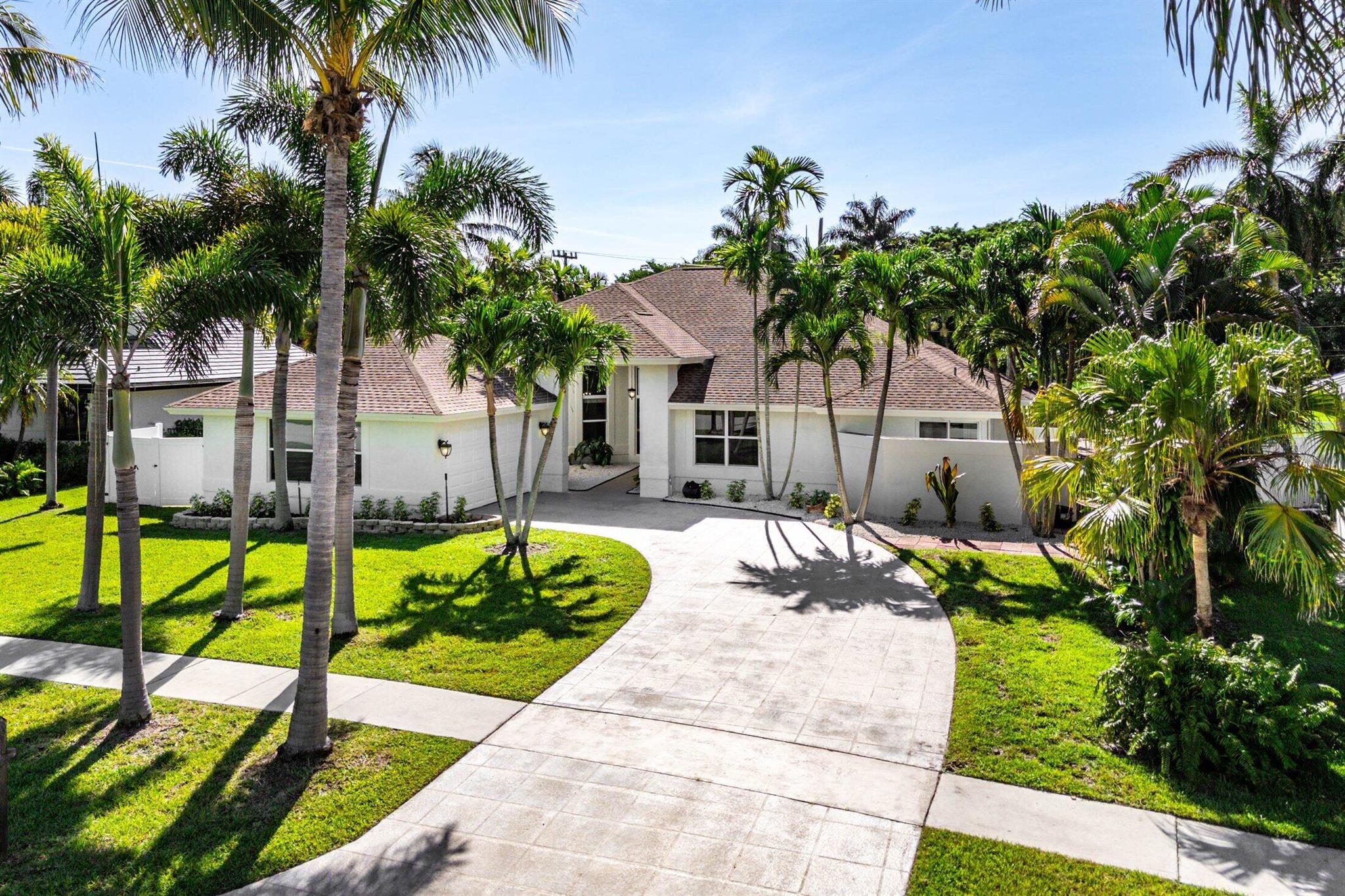 7700 Fairway Trail
