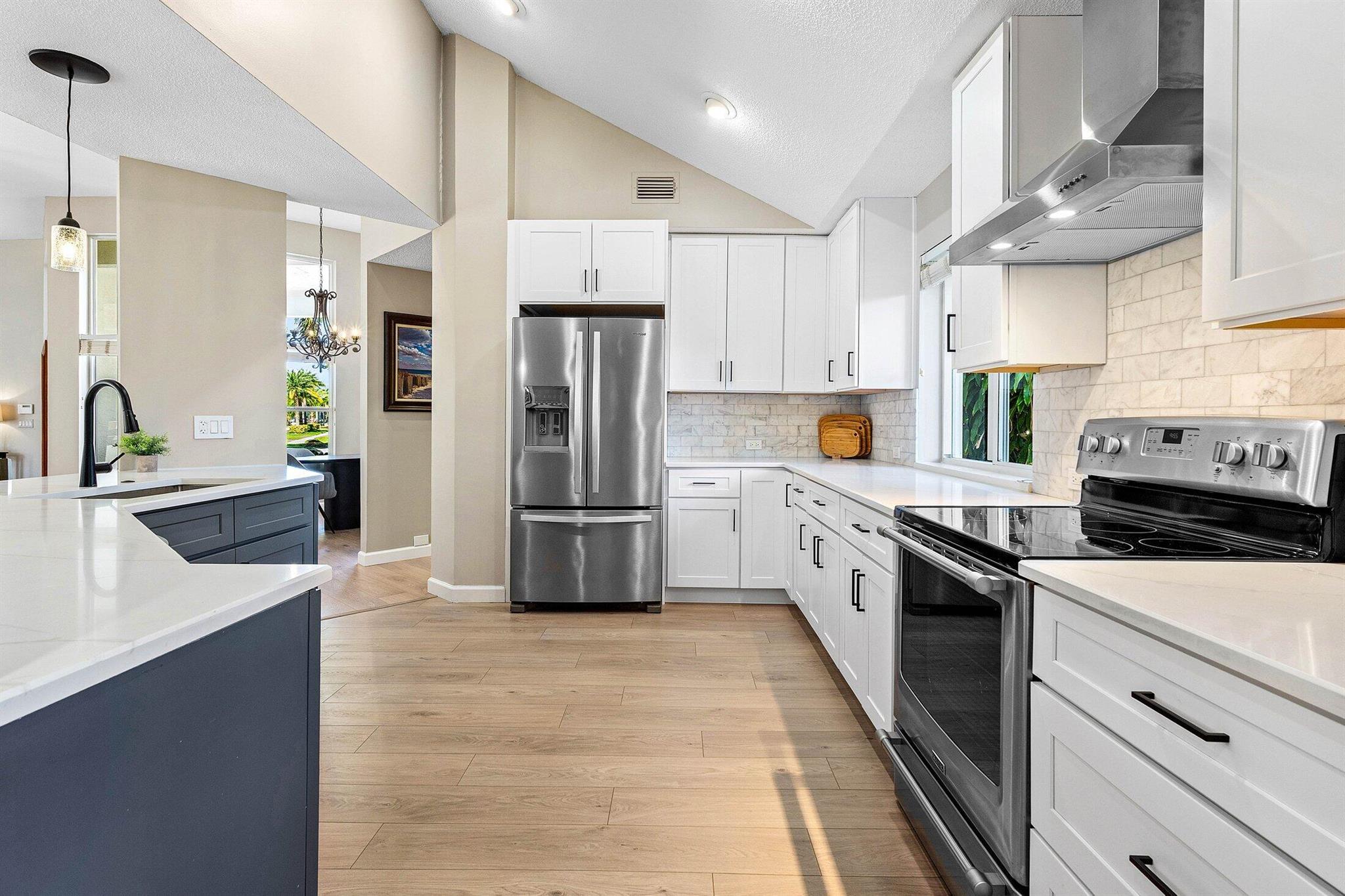 7700 Fairway Trail