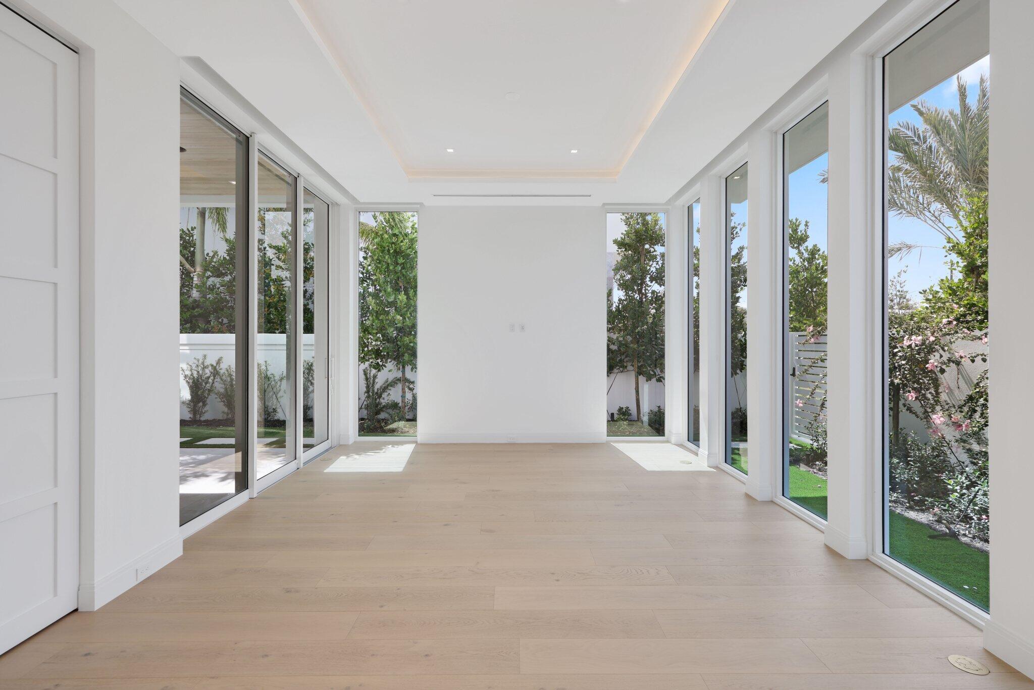 320 Grove Place