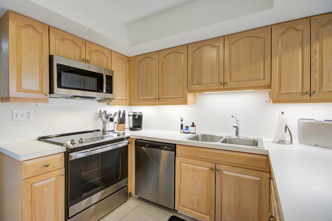 120 S Ocean Boulevard 3b