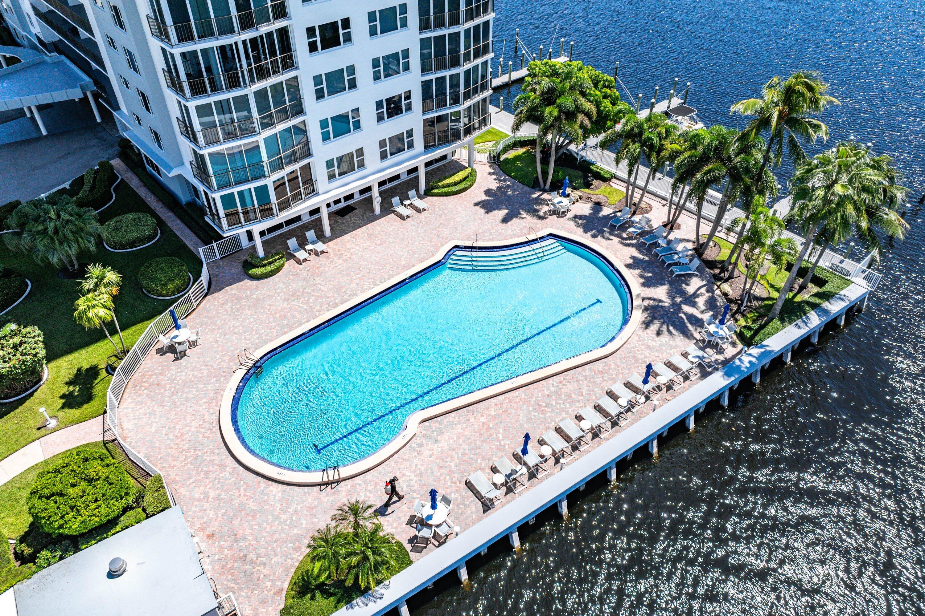 220 Macfarlane Drive S-805