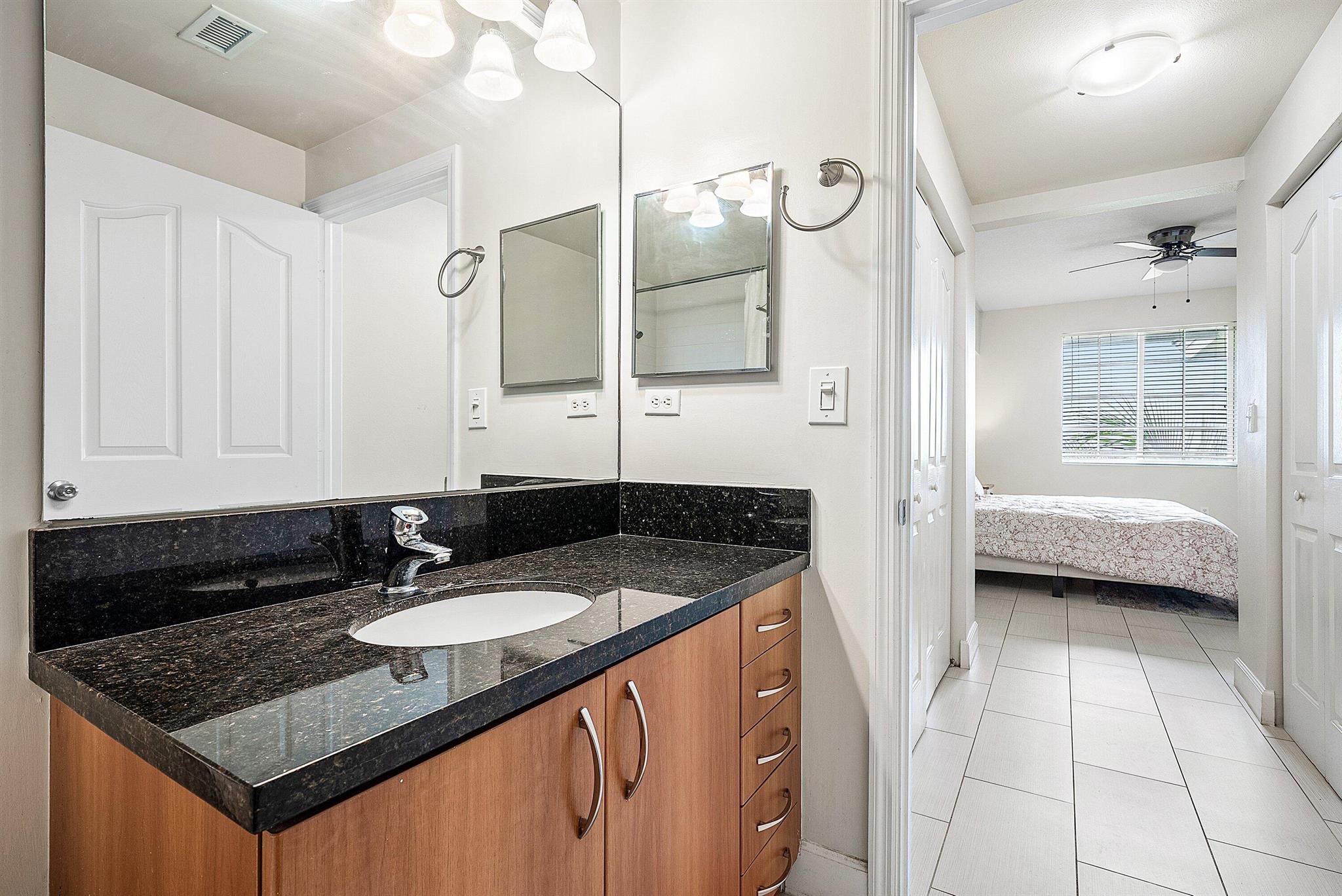 255 NE 3rd Avenue 2503