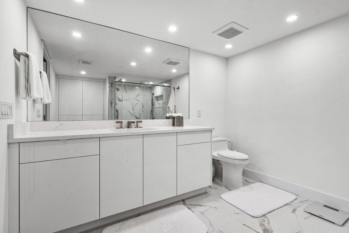 2727 S Ocean Boulevard 701