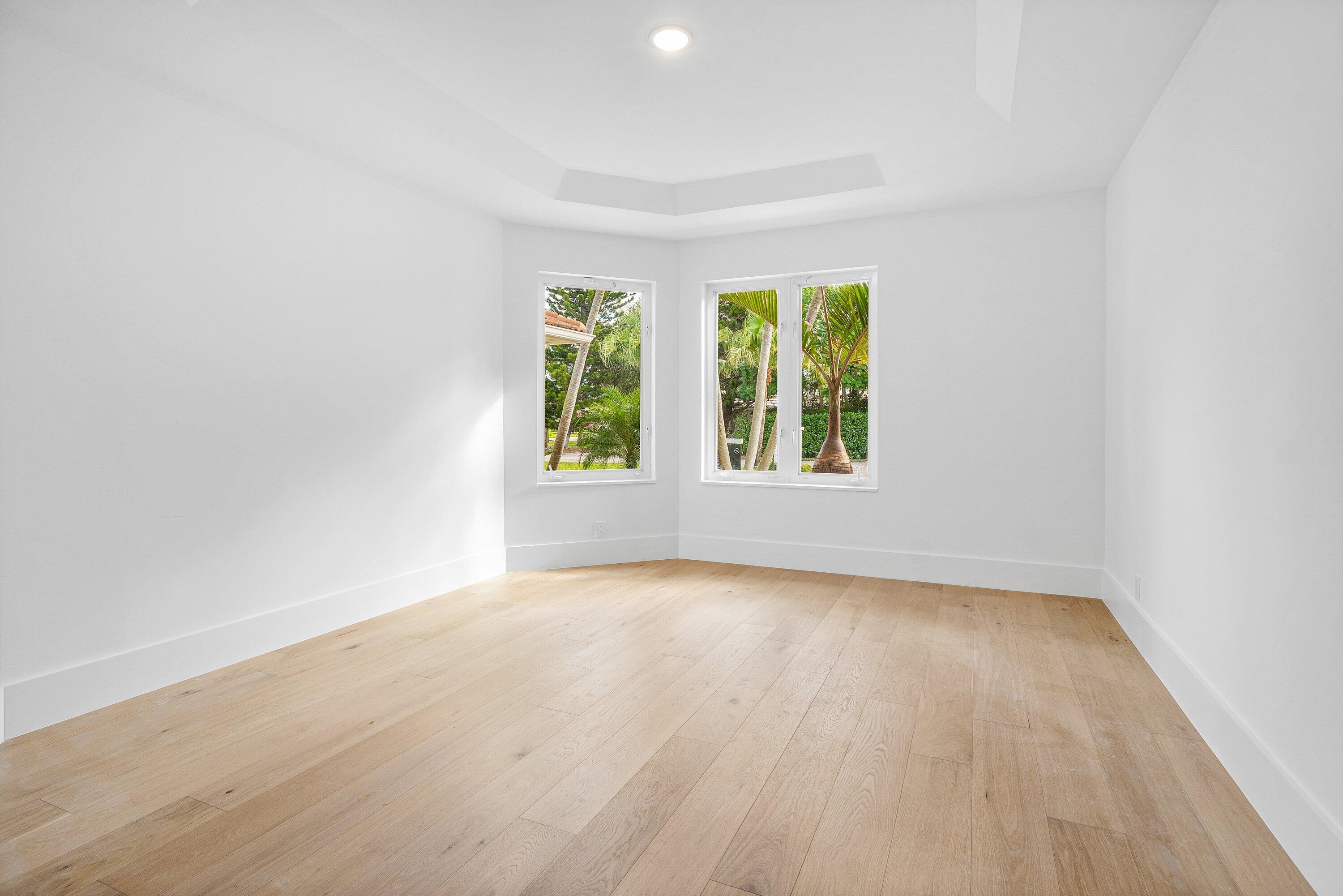 2570 Avenue Au Soleil