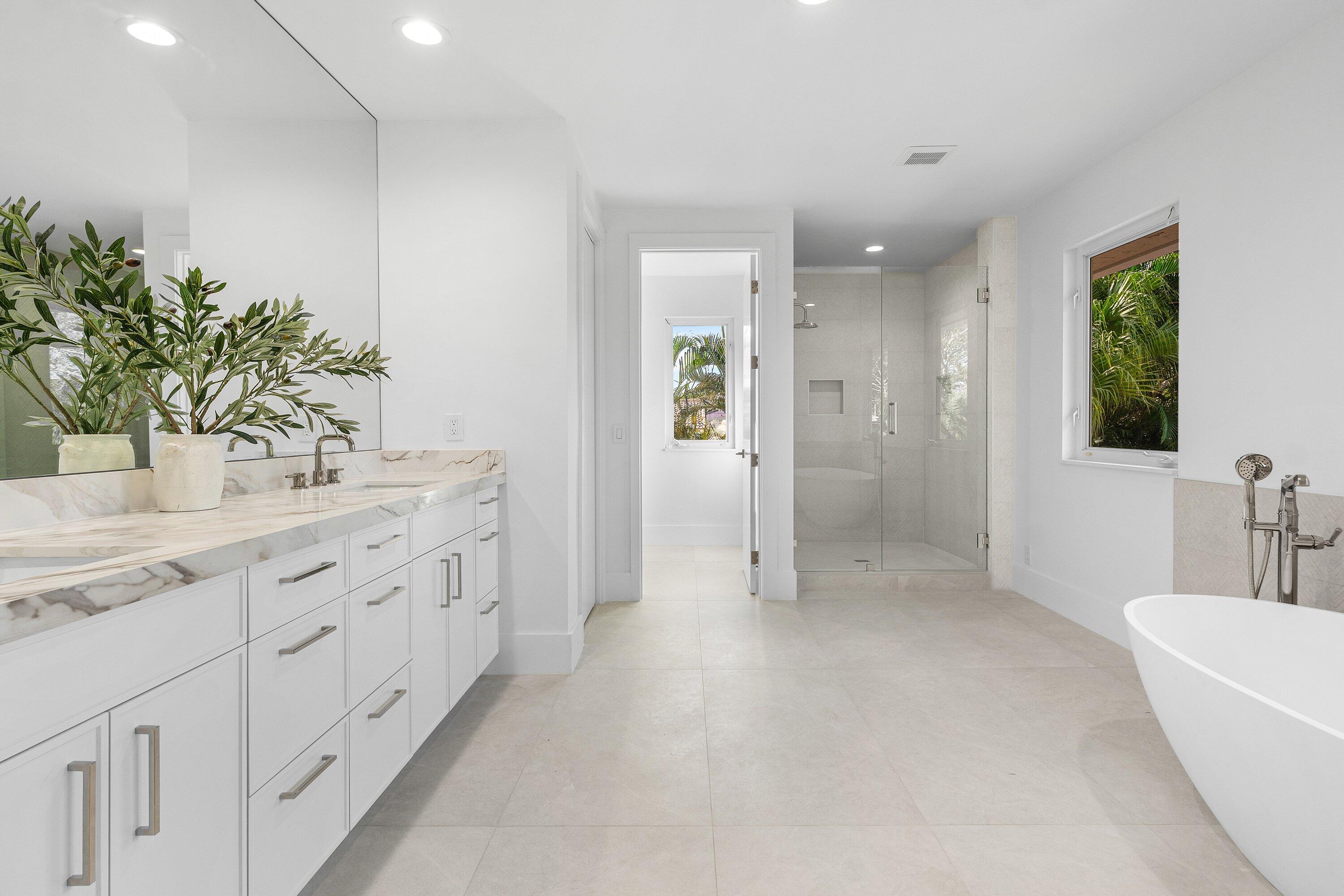 2570 Avenue Au Soleil