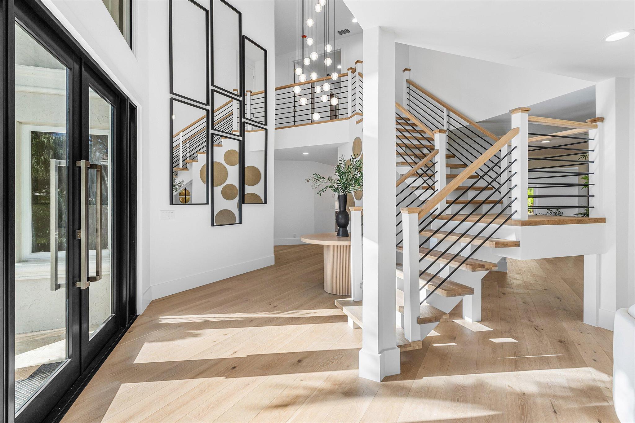 2570 Avenue Au Soleil