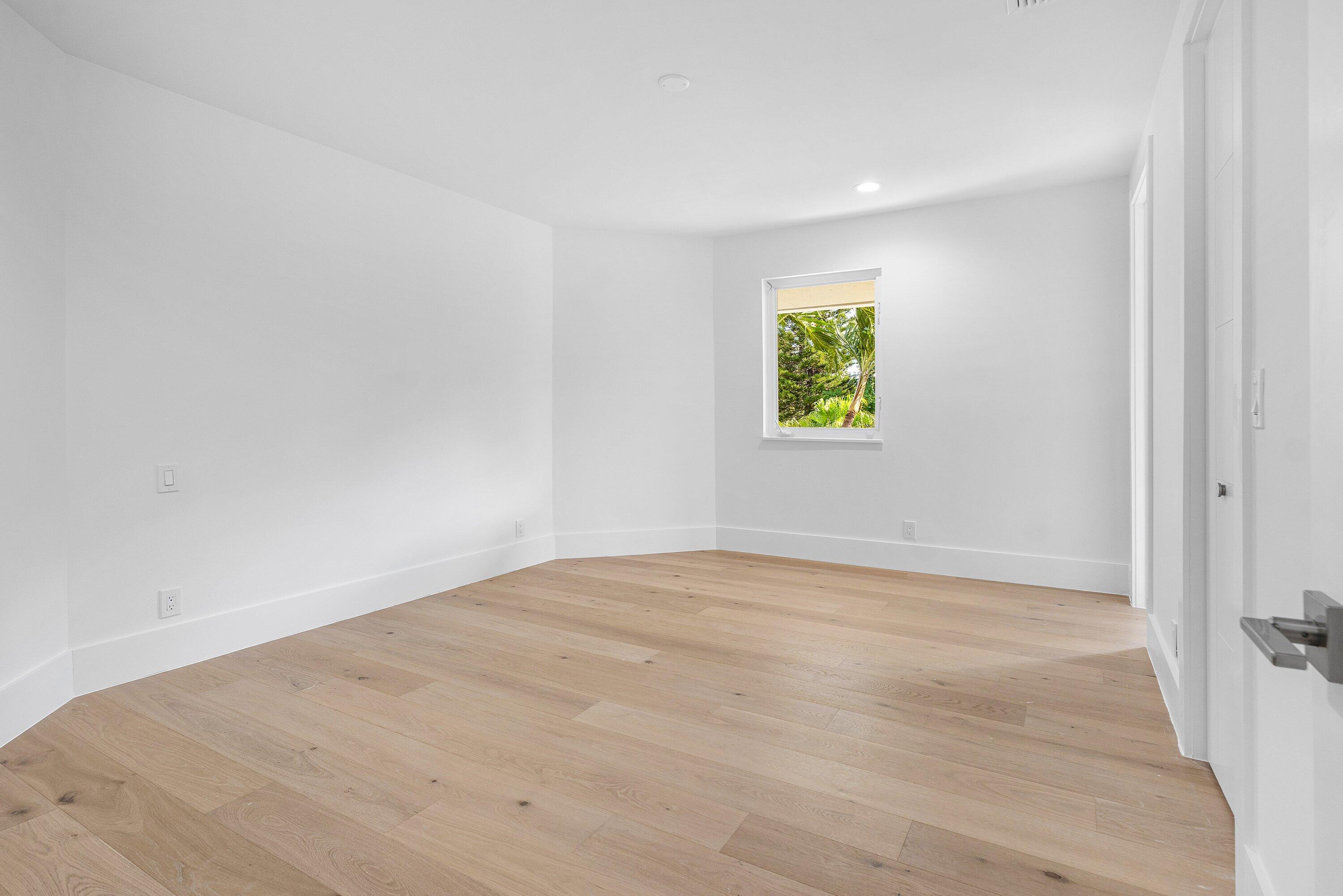 2570 Avenue Au Soleil