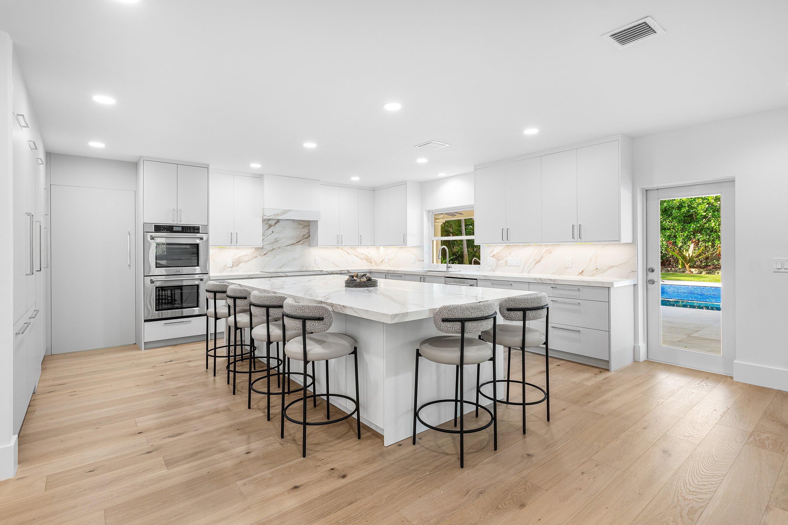 2570 Avenue Au Soleil