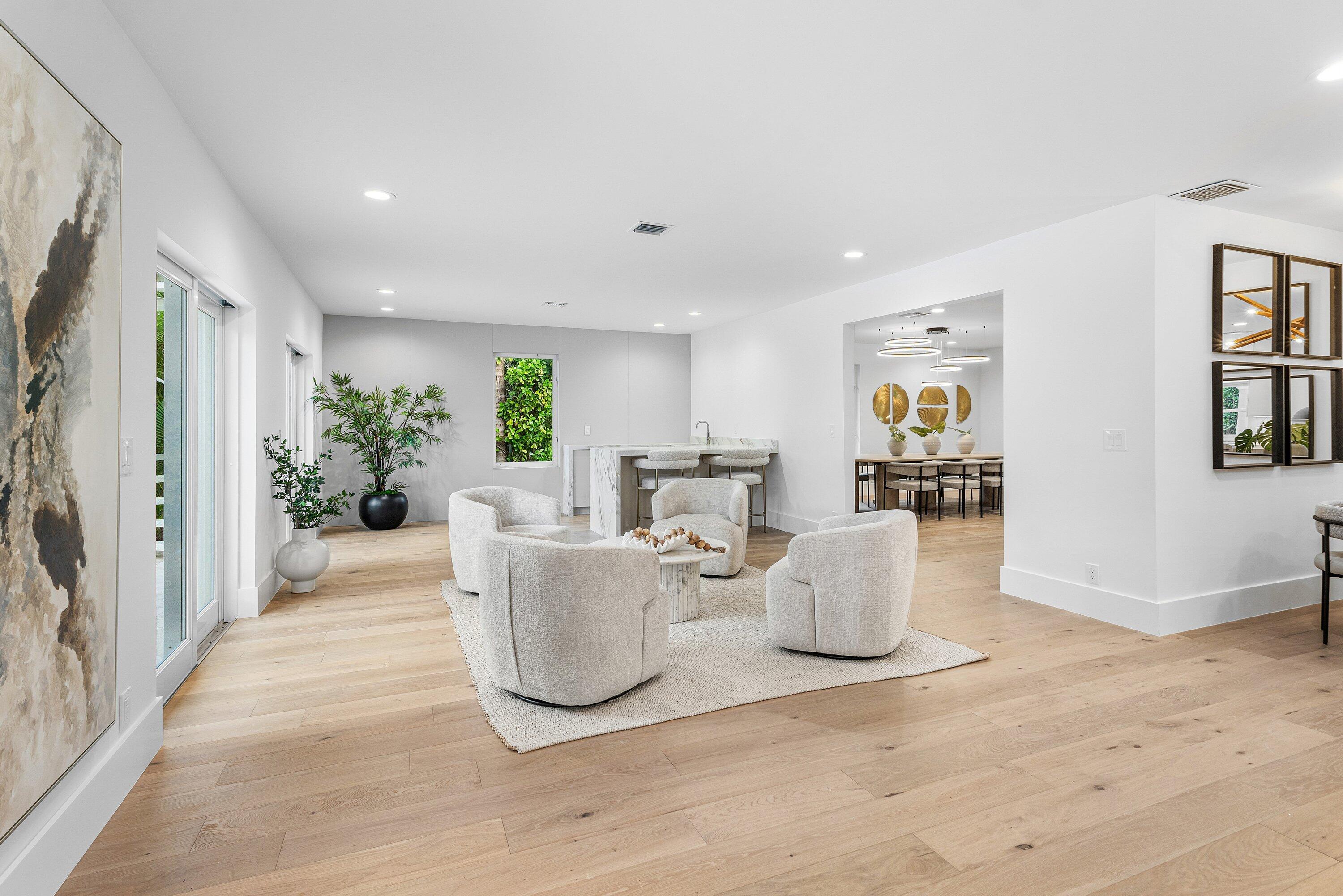 2570 Avenue Au Soleil