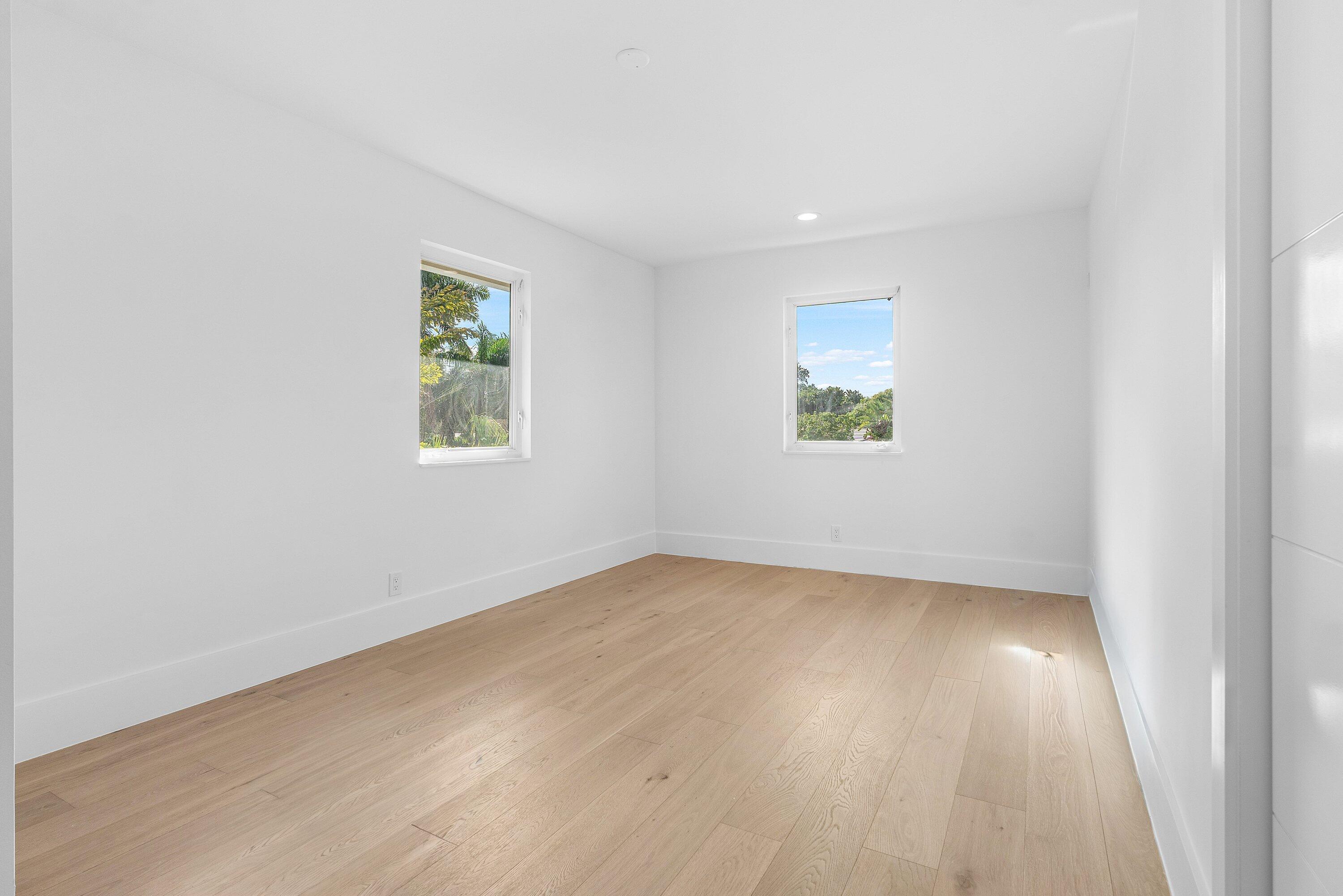 2570 Avenue Au Soleil