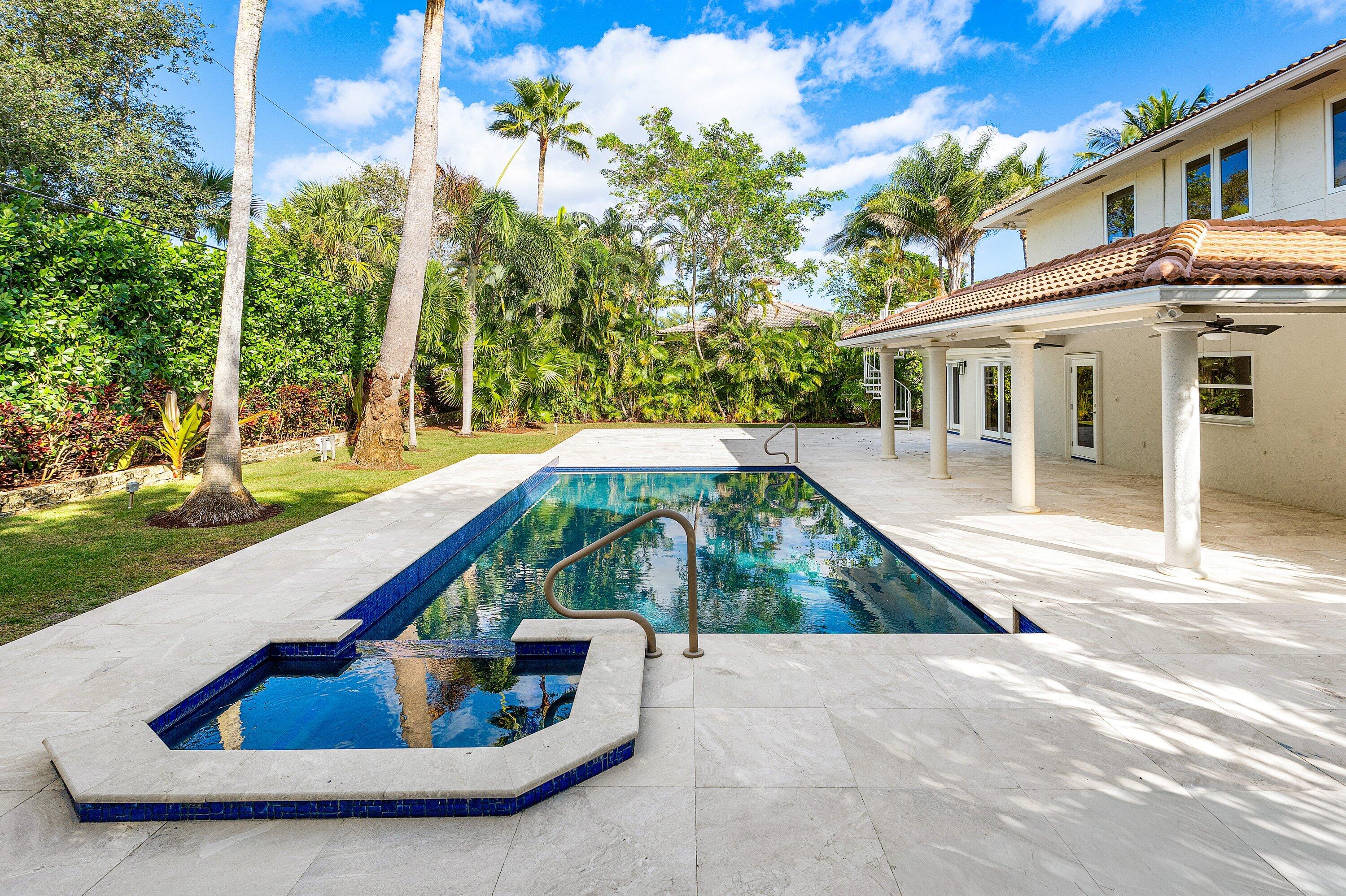 2570 Avenue Au Soleil