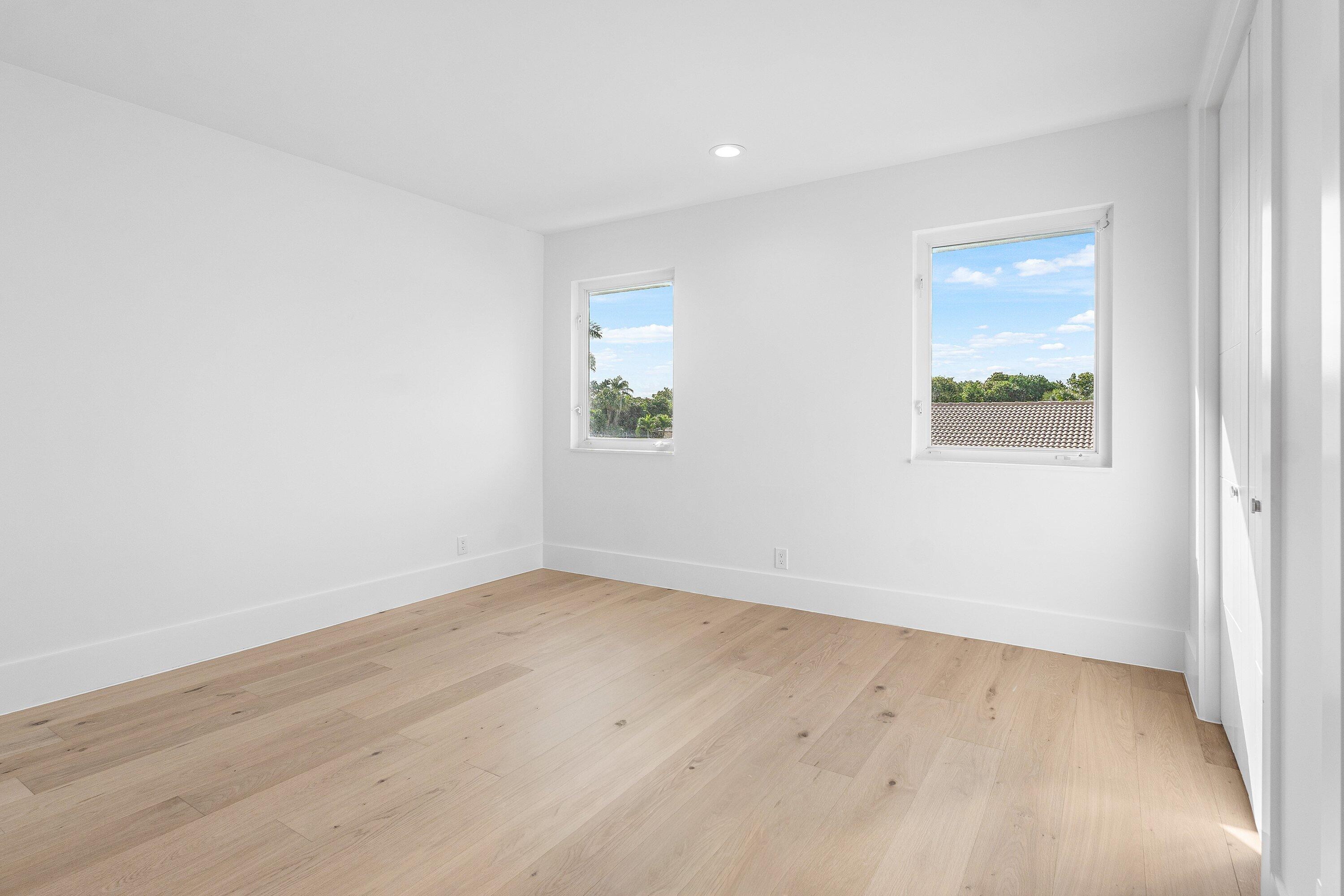 2570 Avenue Au Soleil