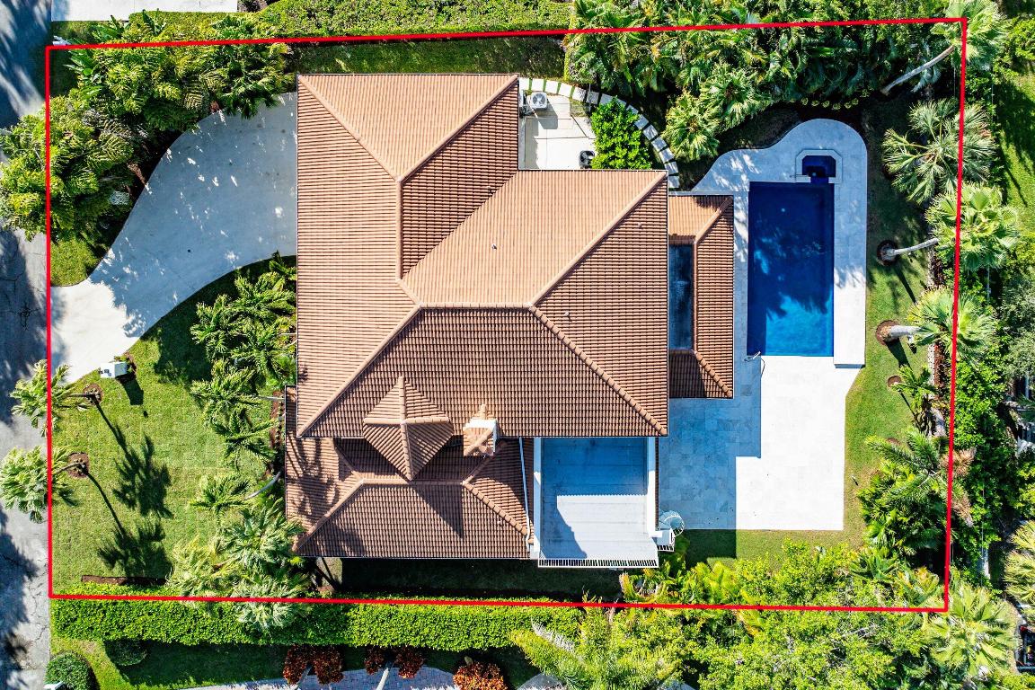 2570 Avenue Au Soleil