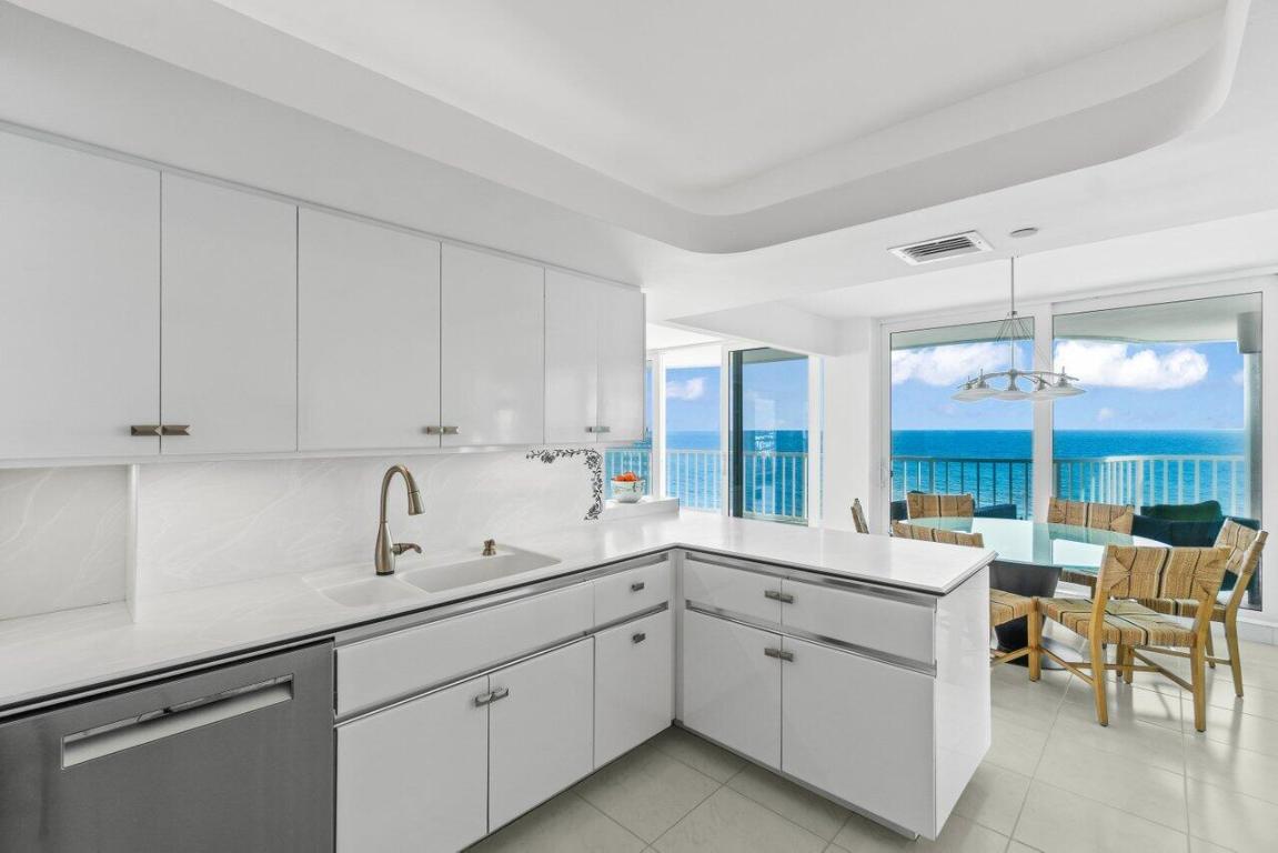 3211 S Ocean Boulevard 802