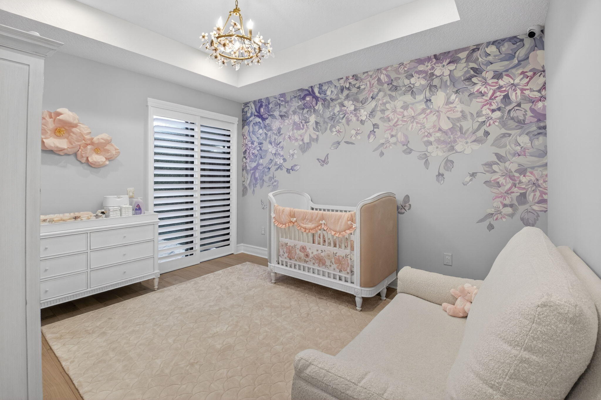 8198 Banpo Bridge Way