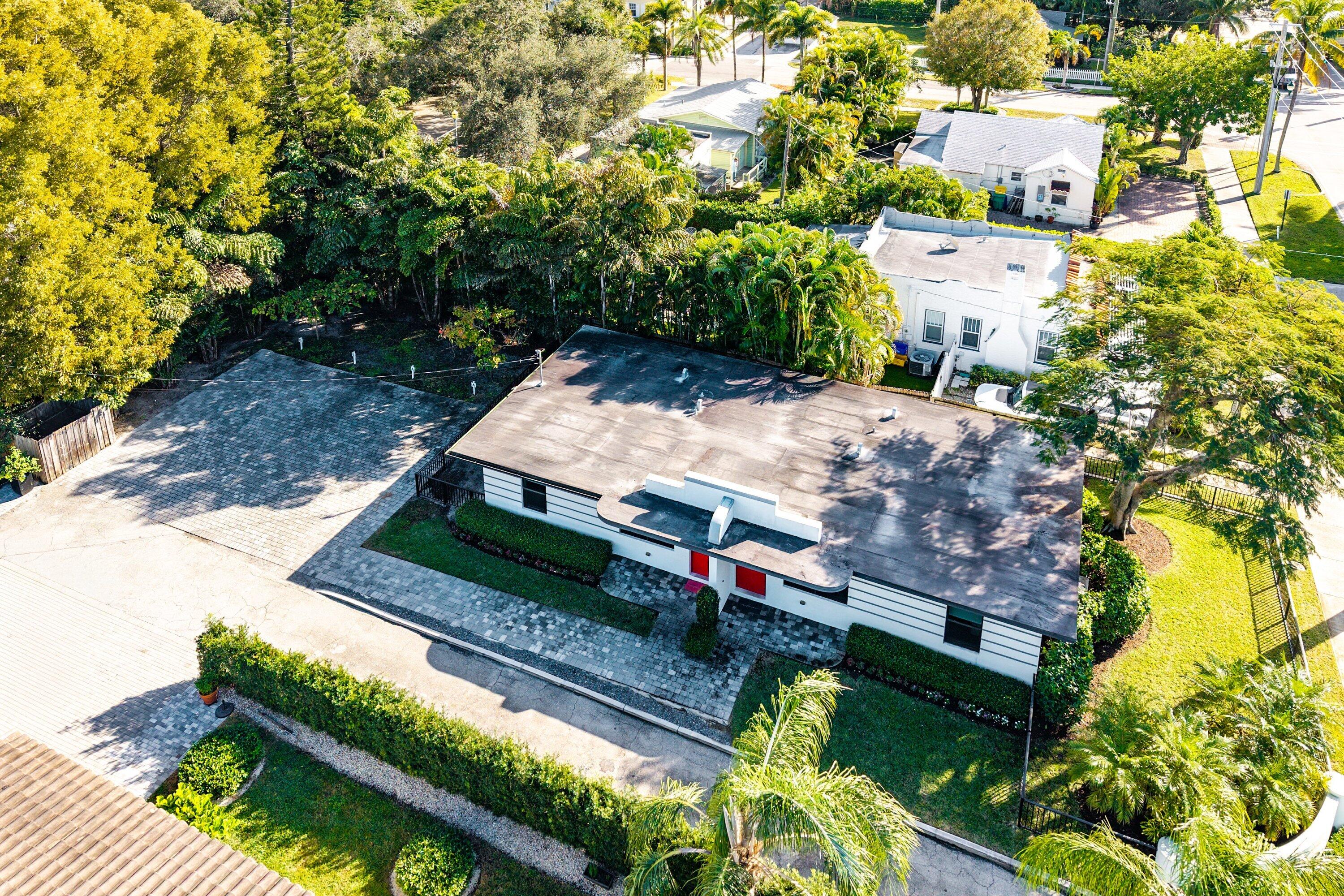 215 N Swinton Avenue, Delray Beach