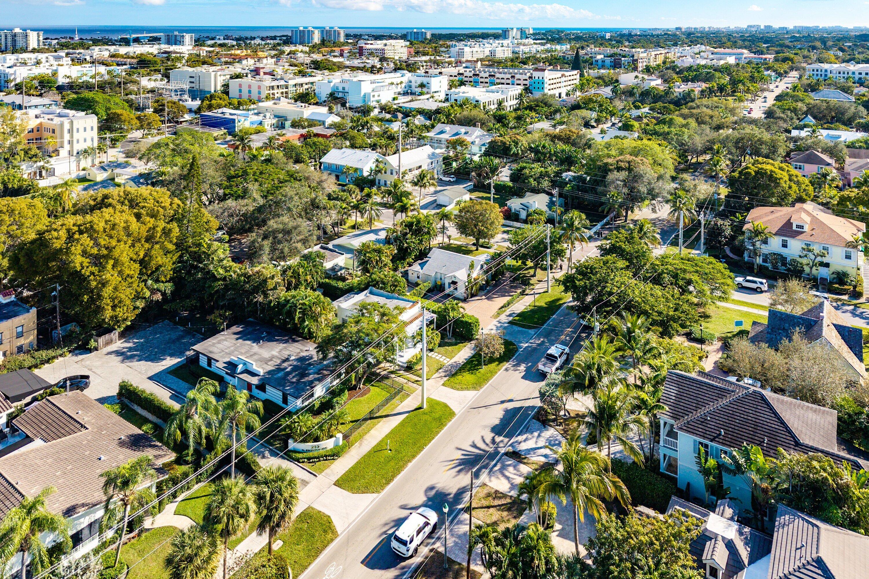 215 N Swinton Avenue, Delray Beach