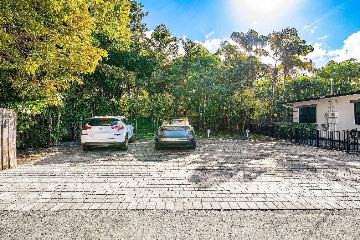 215 N Swinton Avenue, Delray Beach