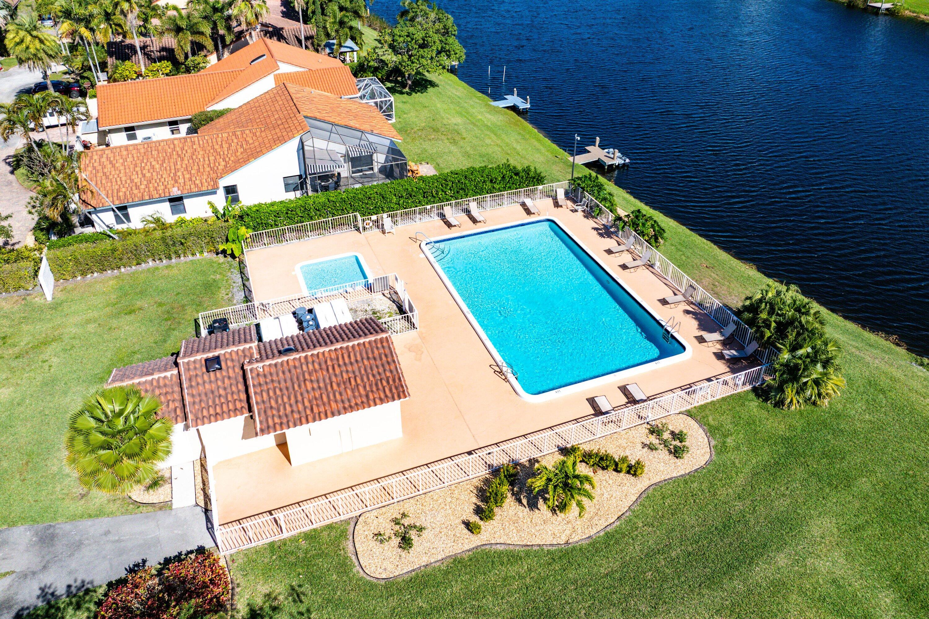 2105 NW 12th Street