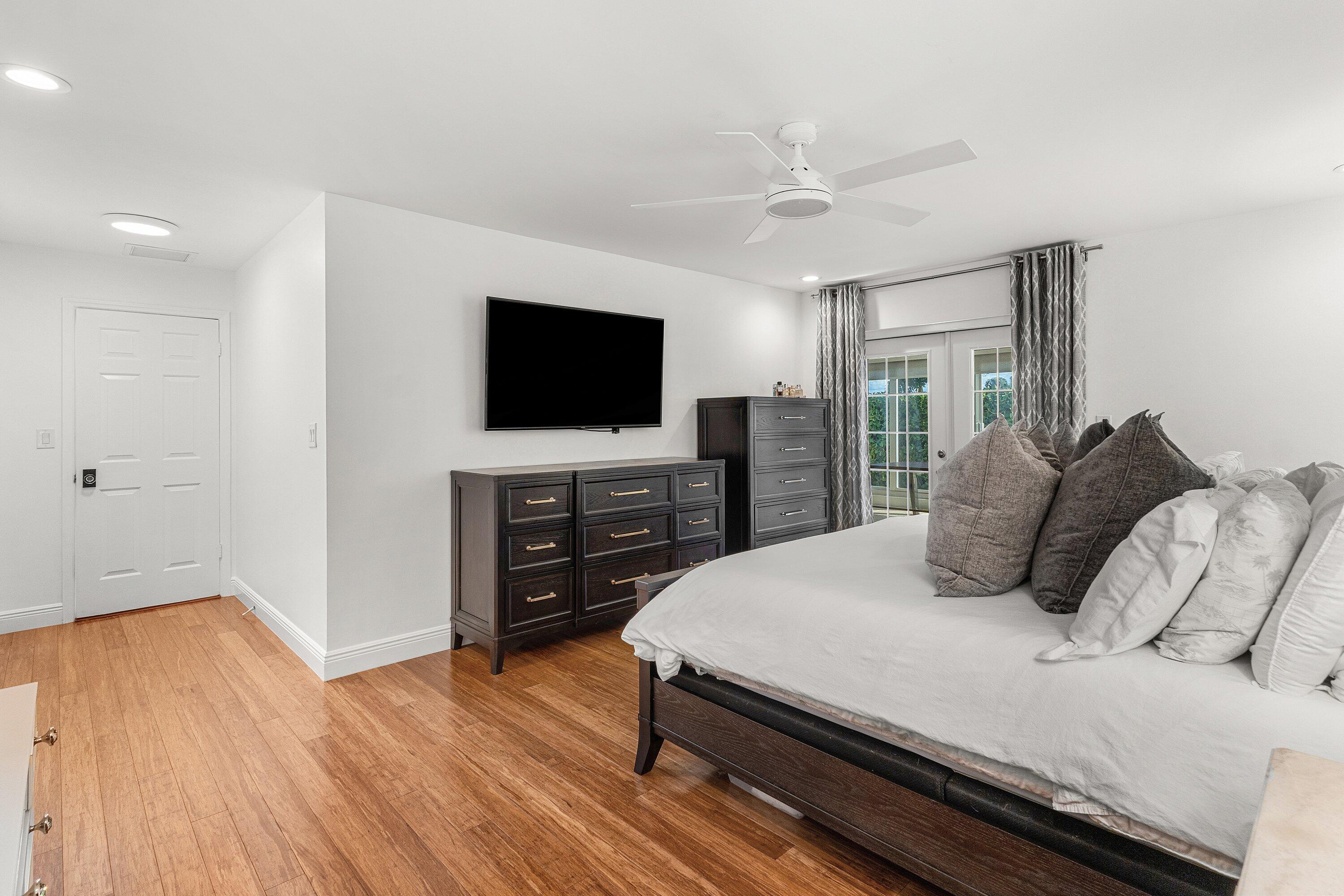 2105 NW 12th Street