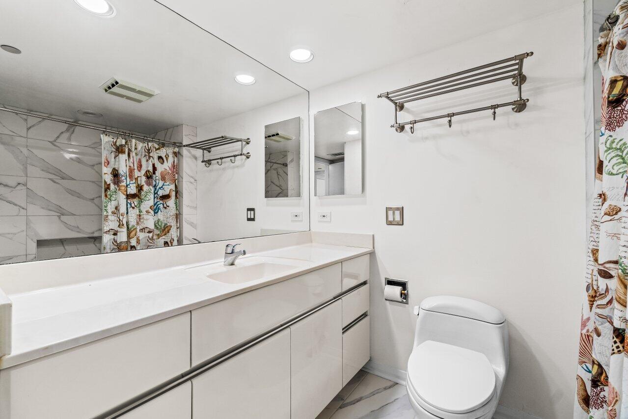 3211 S Ocean Boulevard 802