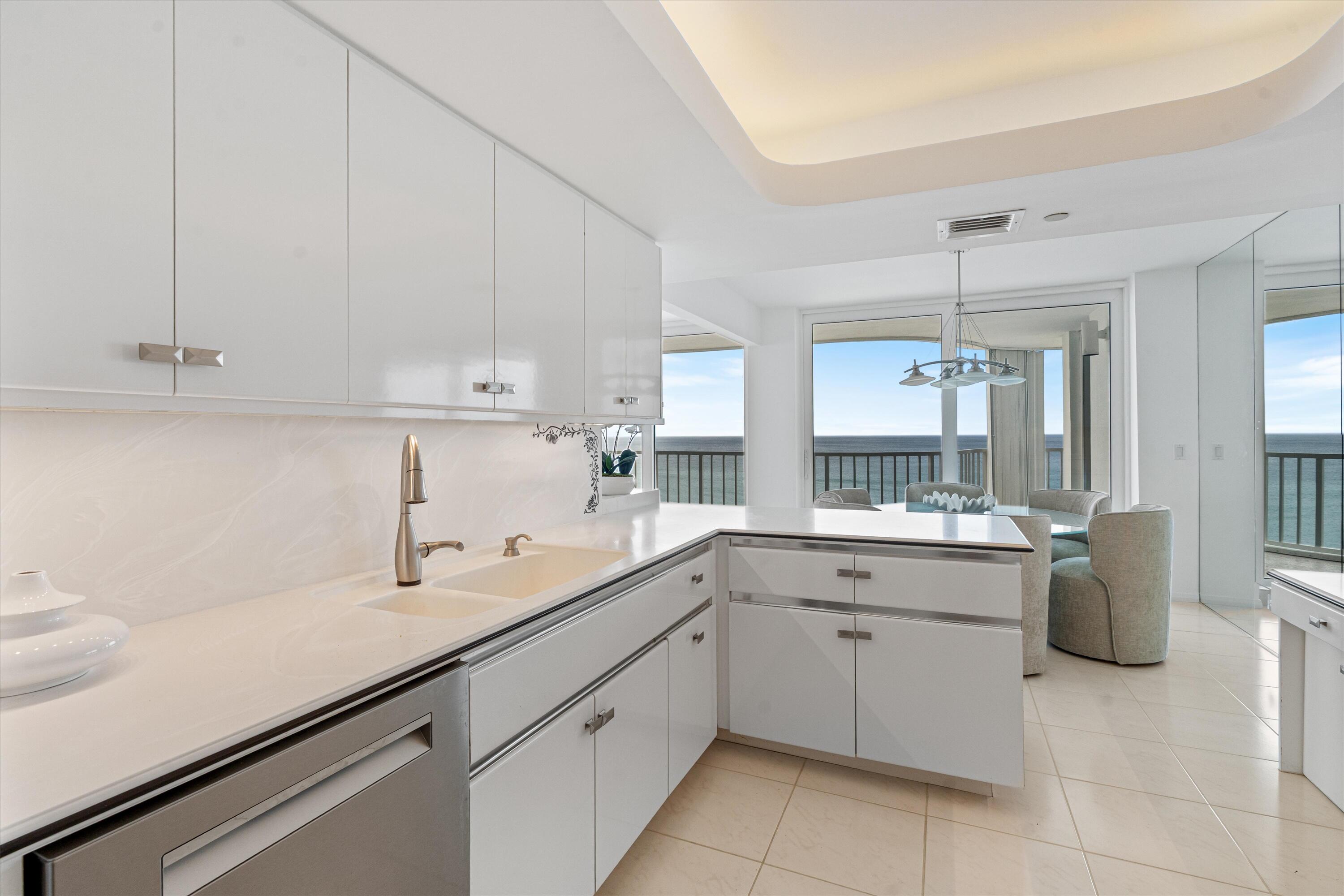 3211 S Ocean Boulevard 802