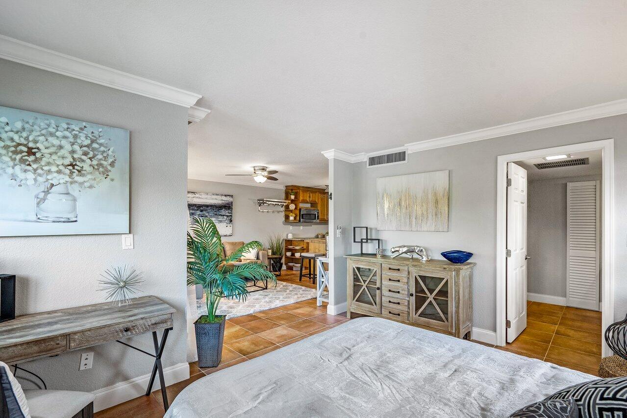 501 Greensward Lane 101-C