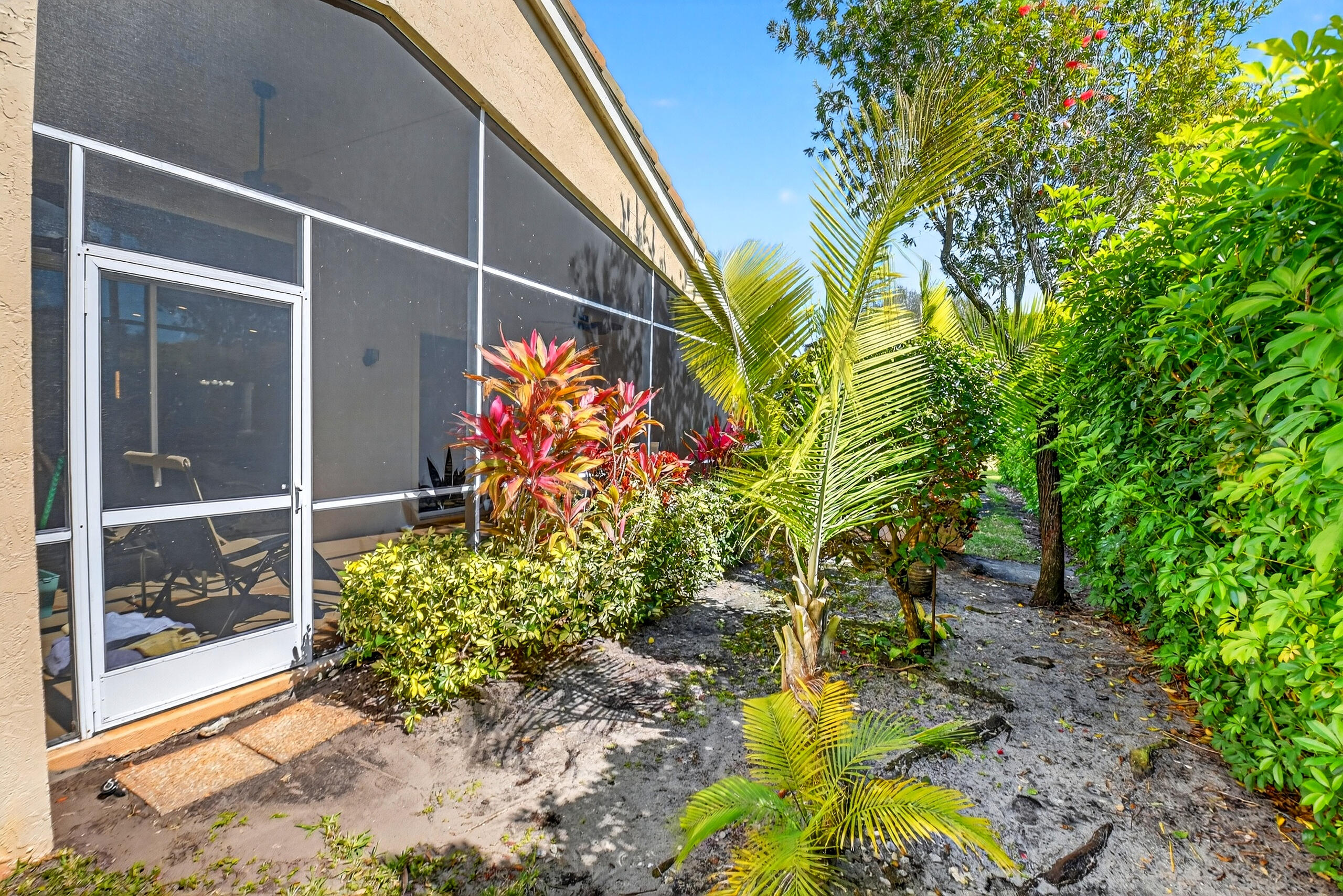 5050 Polly Park Lane