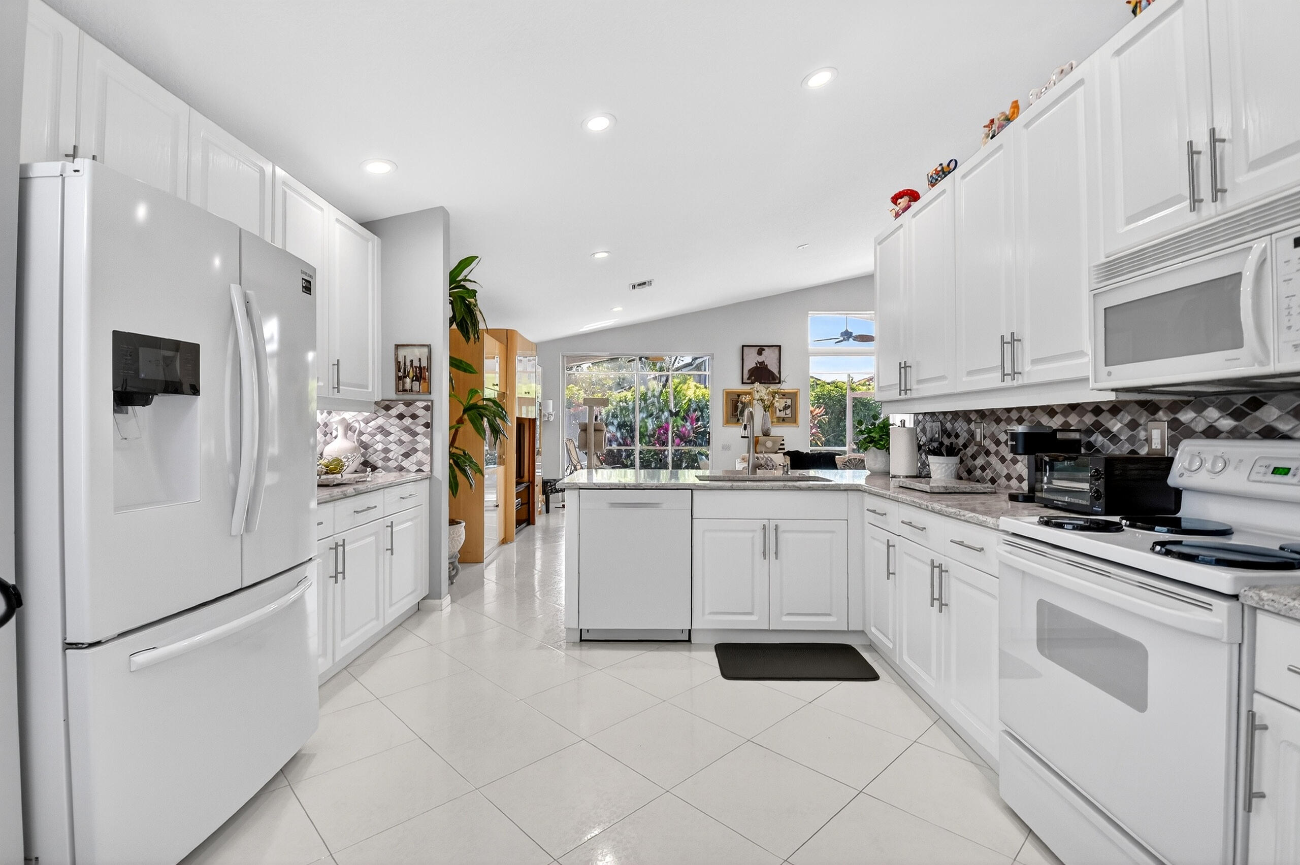 5050 Polly Park Lane