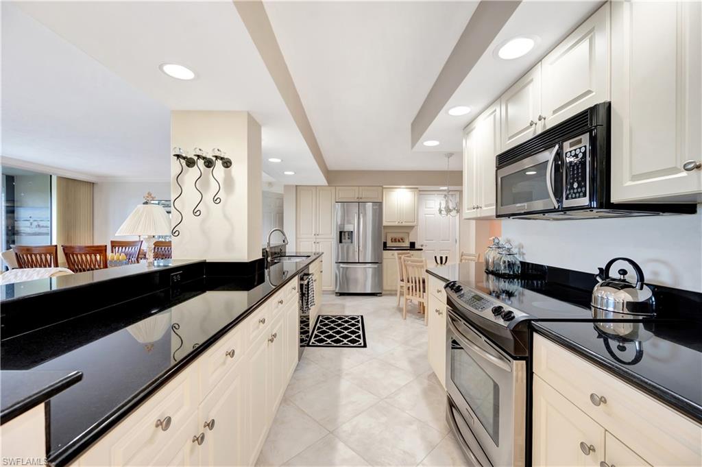 15 Bluebill AVE 304