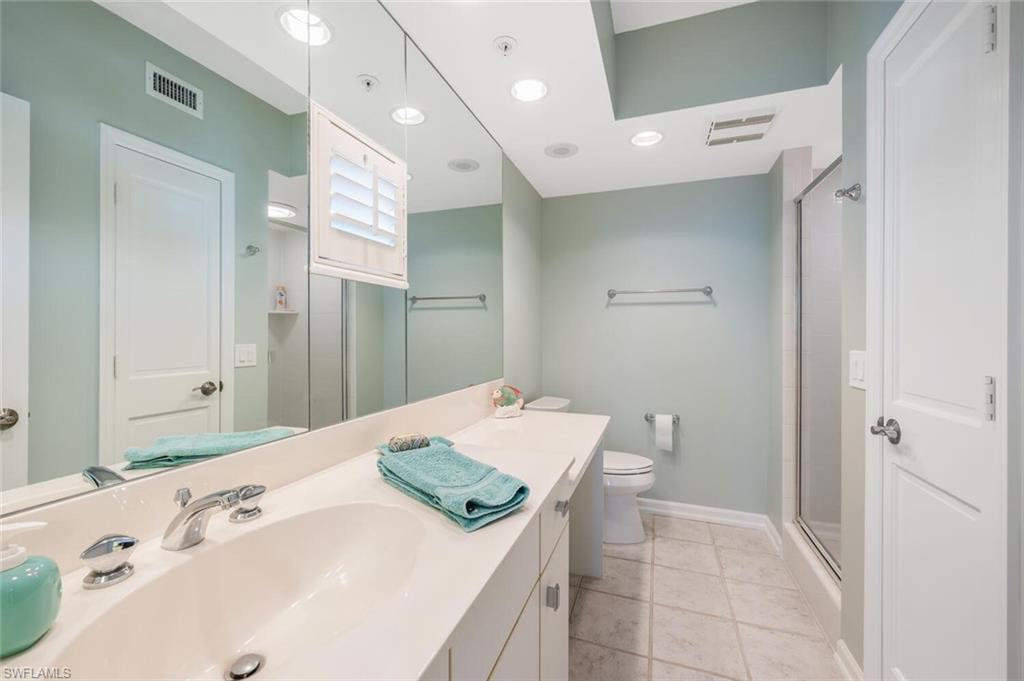 8231 Bay Colony DR # 1004