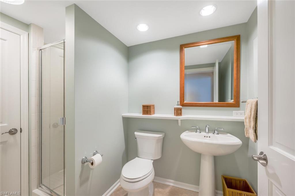 8231 Bay Colony DR # 1004