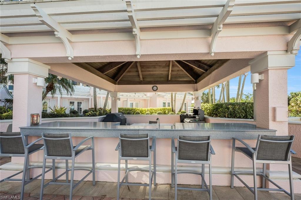 8231 Bay Colony DR # 1004